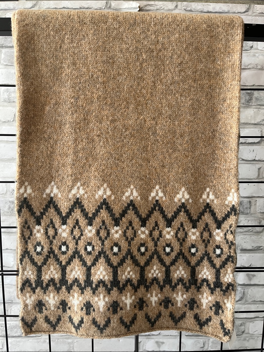 Ann Taylor Factory Fair Isle Knit scarf  in Camel & Black large